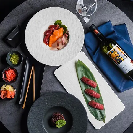 Meta & Vine 酒店 什切尔克