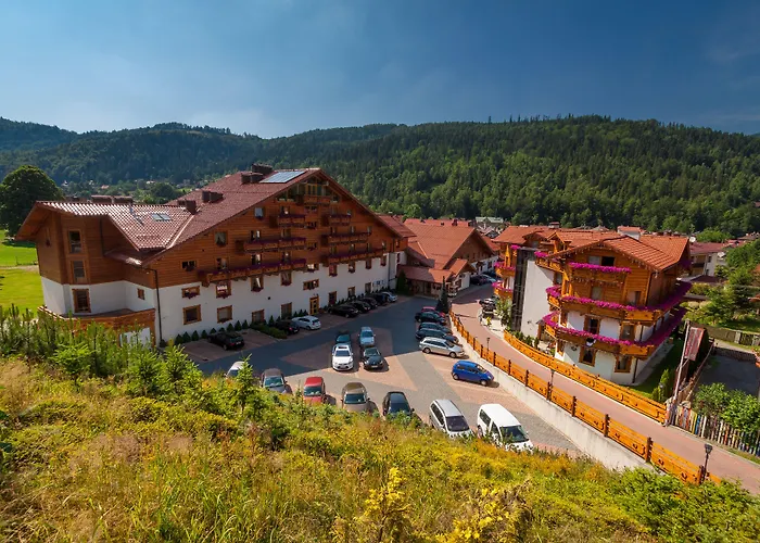 Meta & Vine Hotel 4*